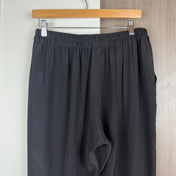 Lillysilk Black Elastic Waist Silk Jogger - Picture 7 of 11